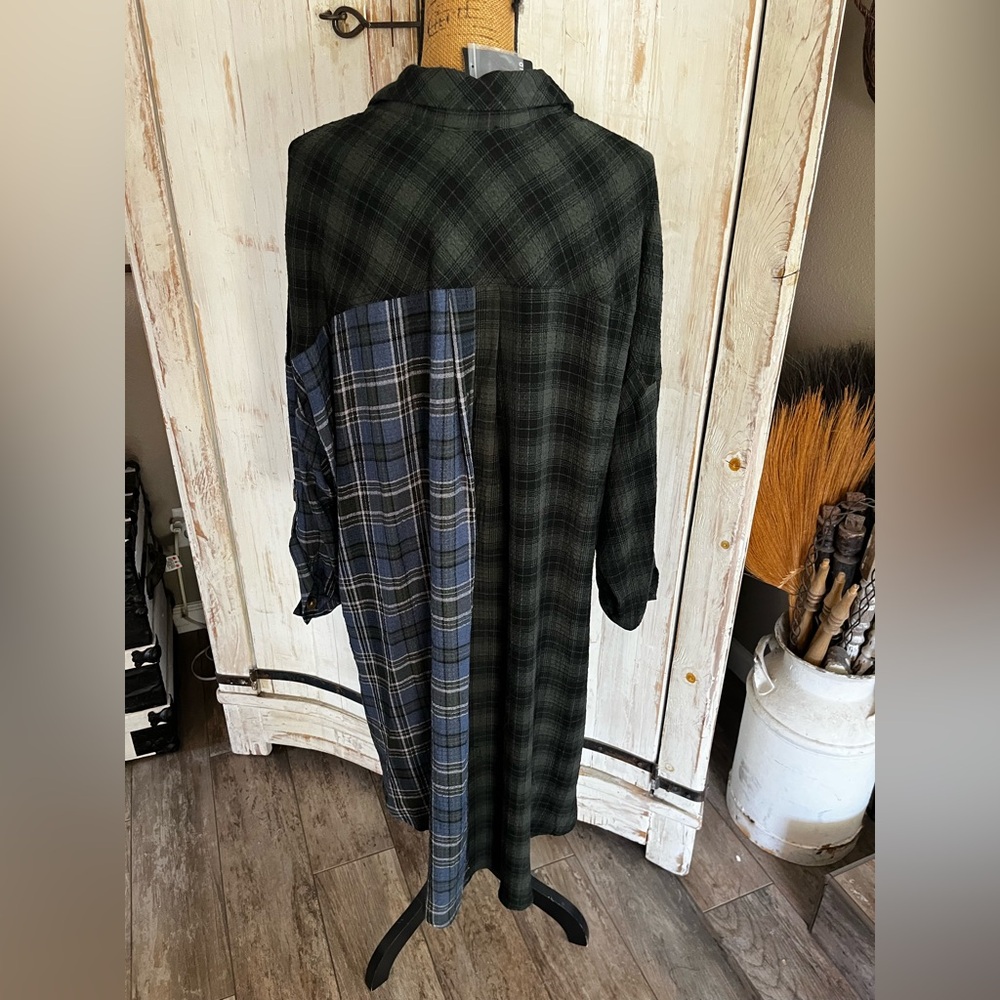 Torrid Flannel Gauze Oversized Shacket - Picture 8 of 9